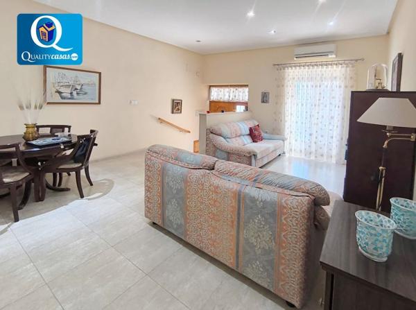 Частный шале на продаже в Casa o chalet en Campoamor, Alicante / Alacant, Аликанте / Алакант photo 1