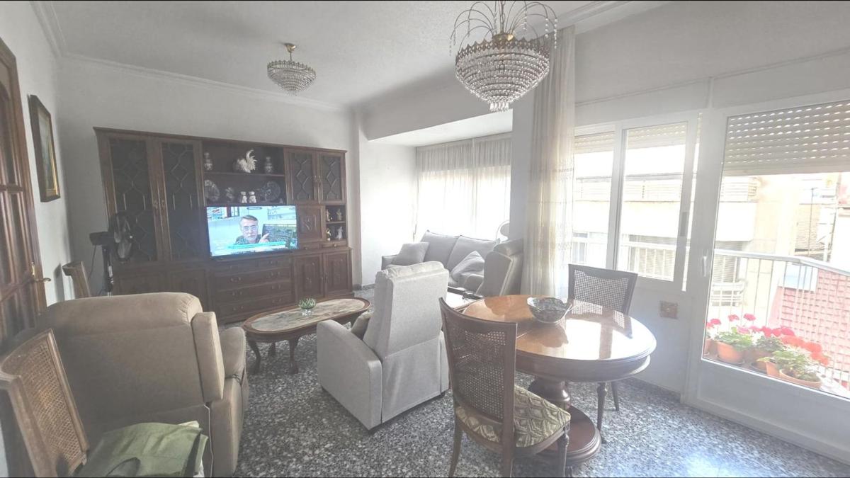 Продажа квартиры на Piso en Centro Tradicional, Alicante / Alacant, Аликанте / Алакант
 photo 2