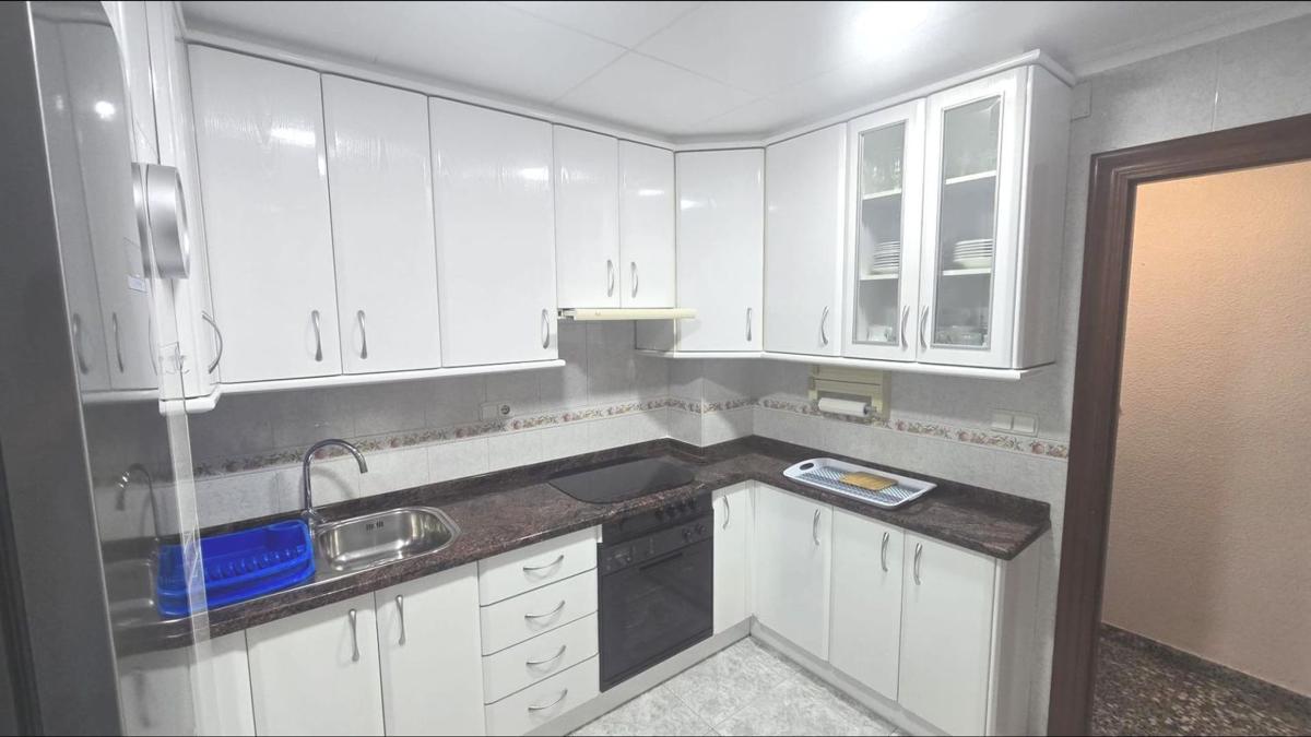 Продажа квартиры на Piso en Centro Tradicional, Alicante / Alacant, Аликанте / Алакант
 photo 4