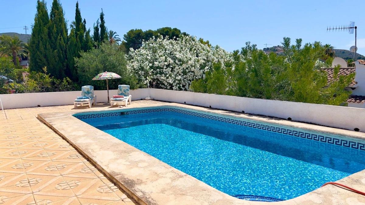 Properties for sale and rent in Spain photo 3