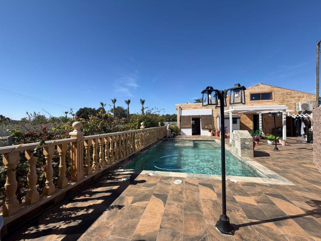 Properties for sale and rent in Spain photo 4