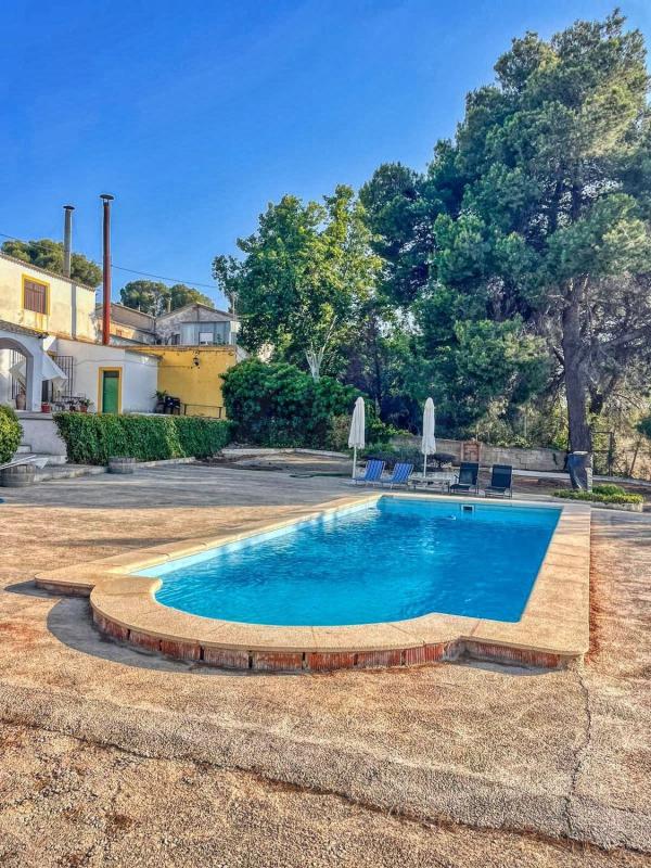 Properties for sale and rent in Spain photo 3