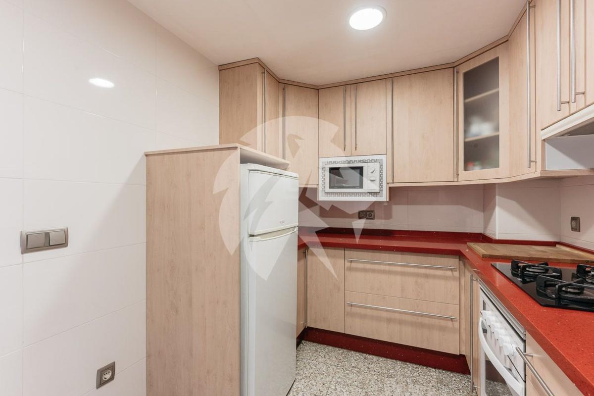 Продажа квартиры на Piso en Calle Portugal, Ensanche-Diputación, Alicante / Alacant, Аликанте / Алакант
photo 5