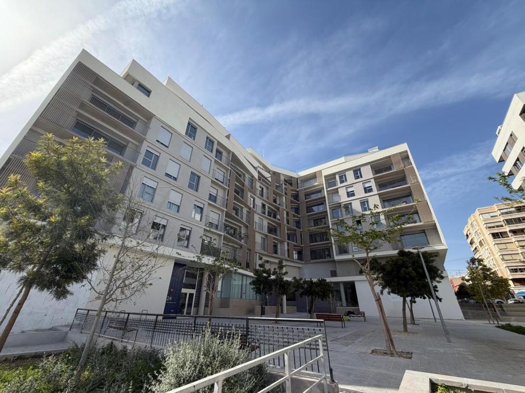 Продажа квартиры на Piso en Benalúa, Alicante / Alacant, Аликанте / Алакант
photo 1