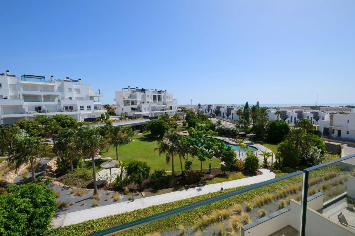 Sprzedaż mieszkania w Piso en Los Balcones - Los Altos del Edén, Torrevieja, Torrevieja
photo 3
