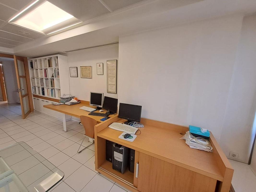 Продажа квартиры на Piso en Calle Reina Victoria, Pont Nou-Corazón de Jesús, Elche / Elx, Эльче / Эльх
photo 3