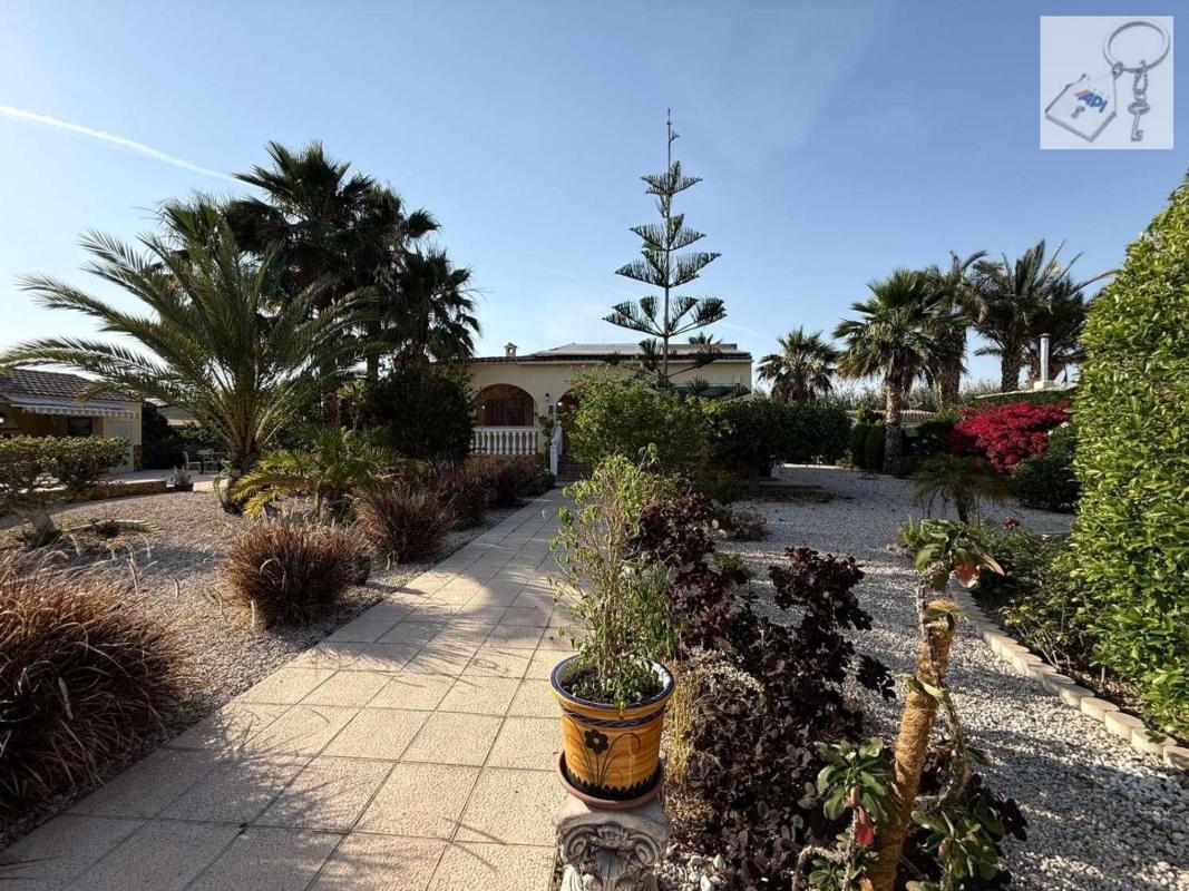 Properties for sale and rent in Spain photo 2