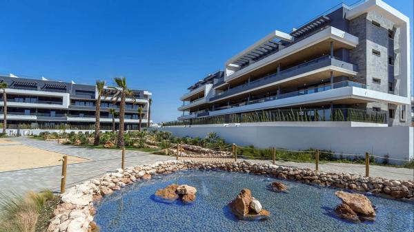 Venta de piso en Piso en Centro - Muelle Pesquero, Torrevieja, Torrevieja
 photo 1