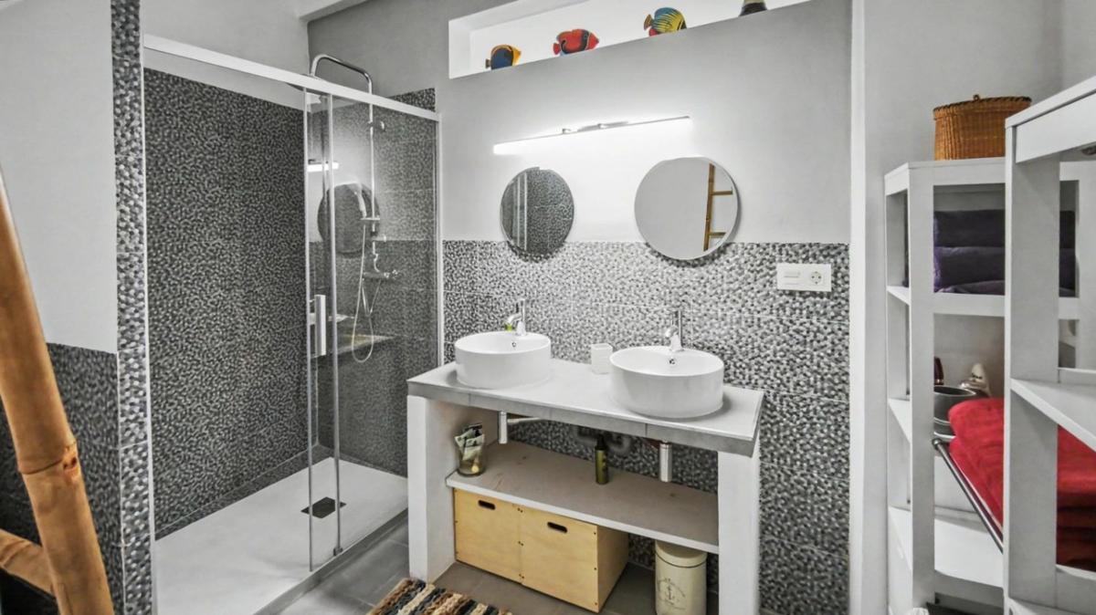 Sale of independent chalet in Casa o chalet en Centro Urbano, Denia, Denia
photo 3