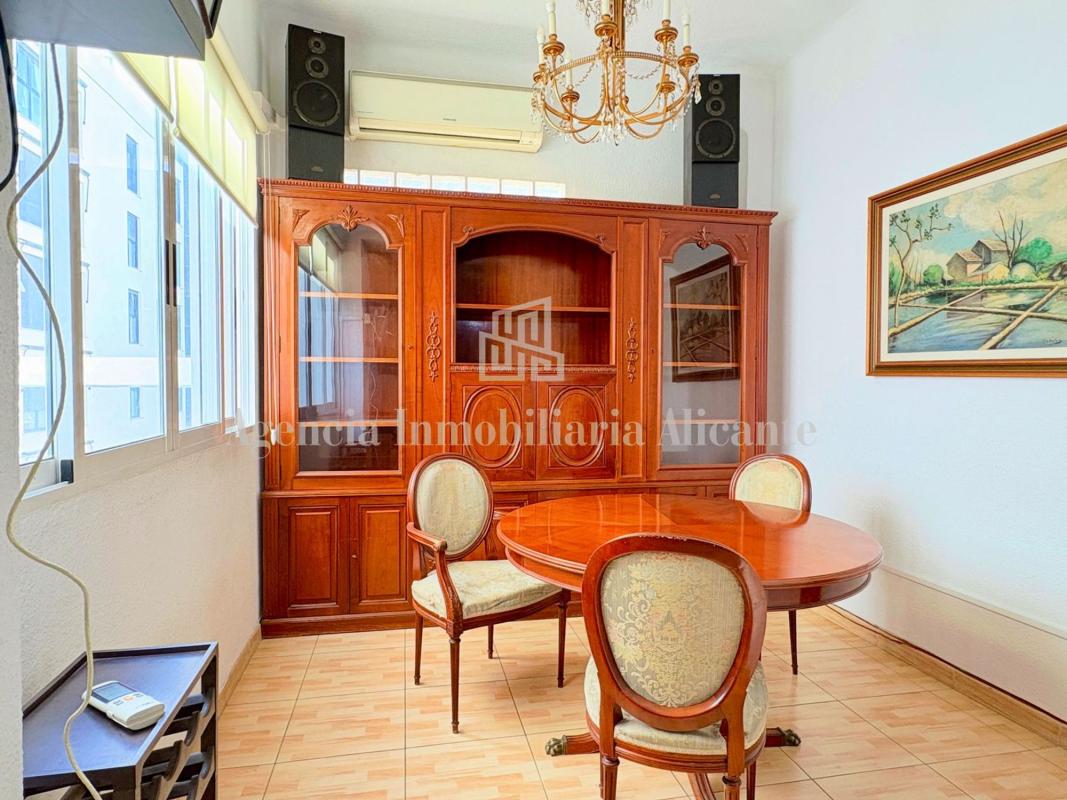 Venta de piso en Piso en Calle Sant Joan Bosco, Ensanche-Diputación, Alicante / Alacant, Alicante / Alacant
photo 1