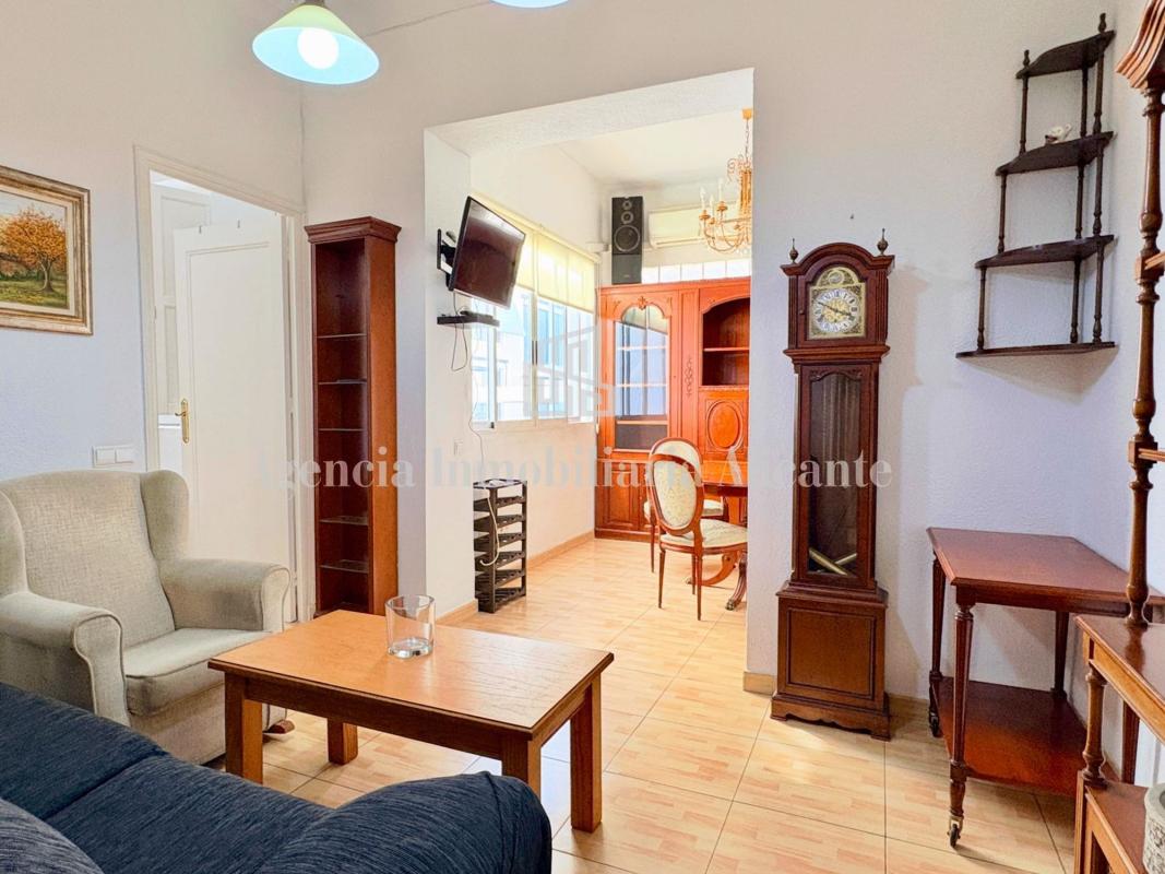 Venta de piso en Piso en Calle Sant Joan Bosco, Ensanche-Diputación, Alicante / Alacant, Alicante / Alacant
photo 3