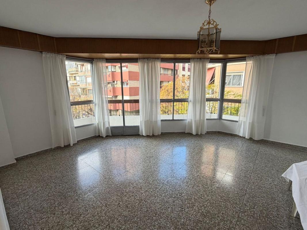 Venta de piso en Piso en Calle Portugal, Ensanche-Diputación, Alicante / Alacant, Alicante / Alacant
 photo 2