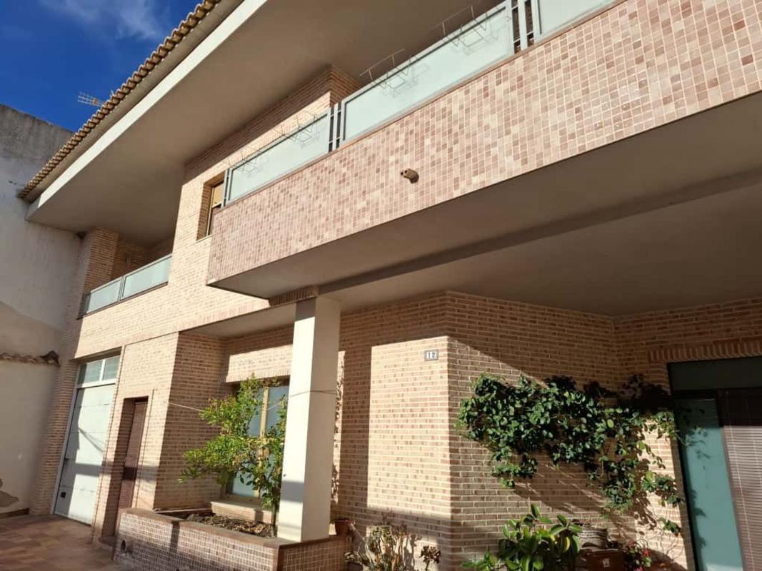 Properties for sale and rent in Spain photo 3