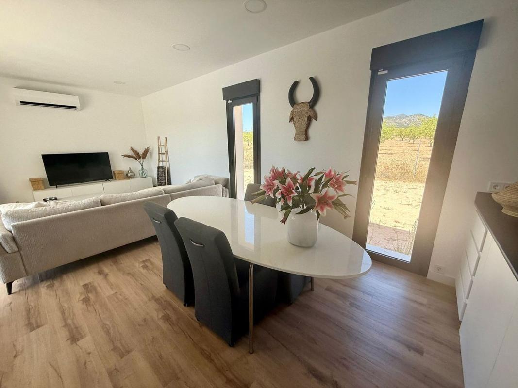 Properties for sale and rent in Spain photo 5