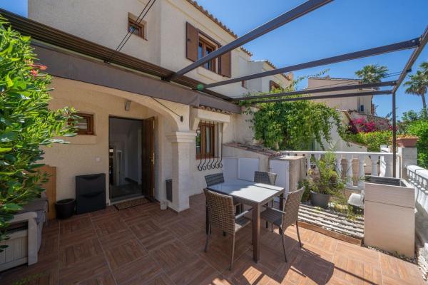 Chalet adosado en Urbanizacion Faro, Gran Vista-Olivo de Oro, Gran Alacant photo 4