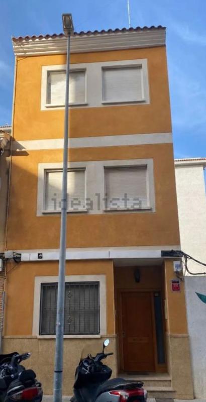 Propiedades en venta y alquiler en España photo 2