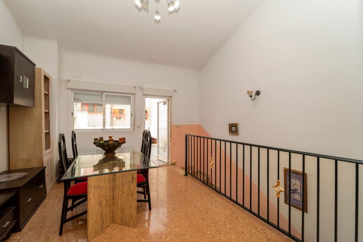 Propiedades en venta y alquiler en España photo 4