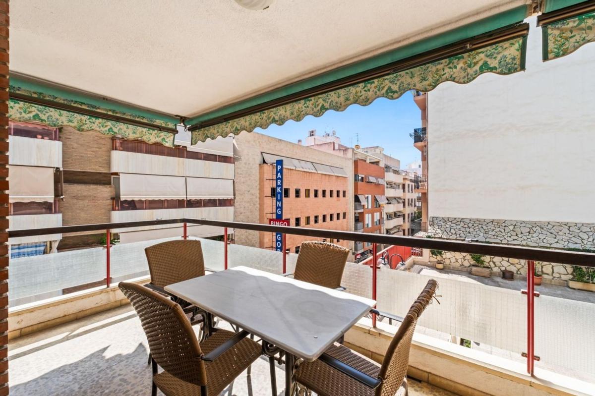 Sale of apartment in Piso en Calle Pablo Iglesias, Mercado, Alicante / Alacant, Alicante
photo 2