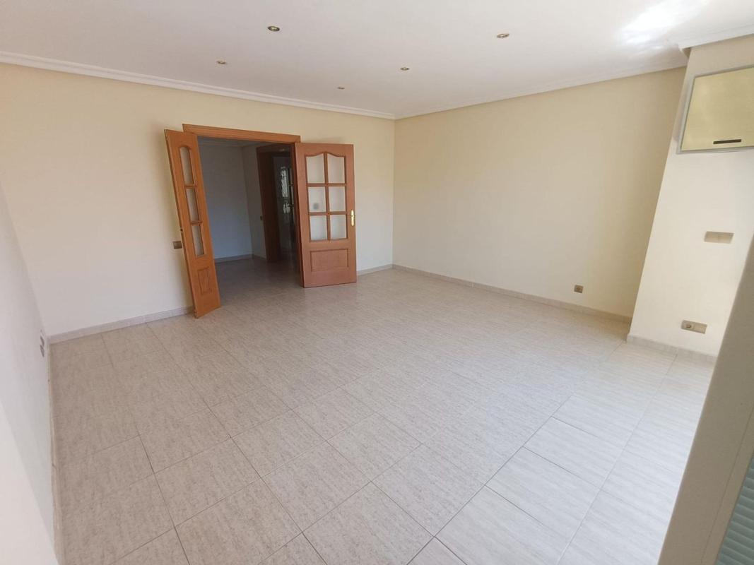 Sale of apartment in Piso en Ensanche-Diputación, Alicante / Alacant, Alicante
photo 3