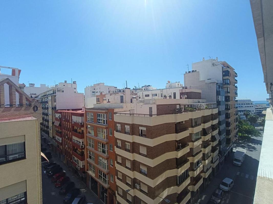 Sale of apartment in Piso en Ensanche-Diputación, Alicante / Alacant, Alicante
photo 4