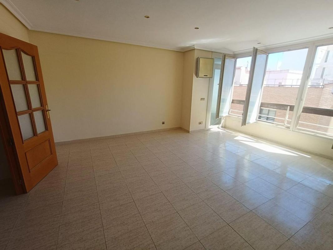 Sale of apartment in Piso en Ensanche-Diputación, Alicante / Alacant, Alicante
photo 5