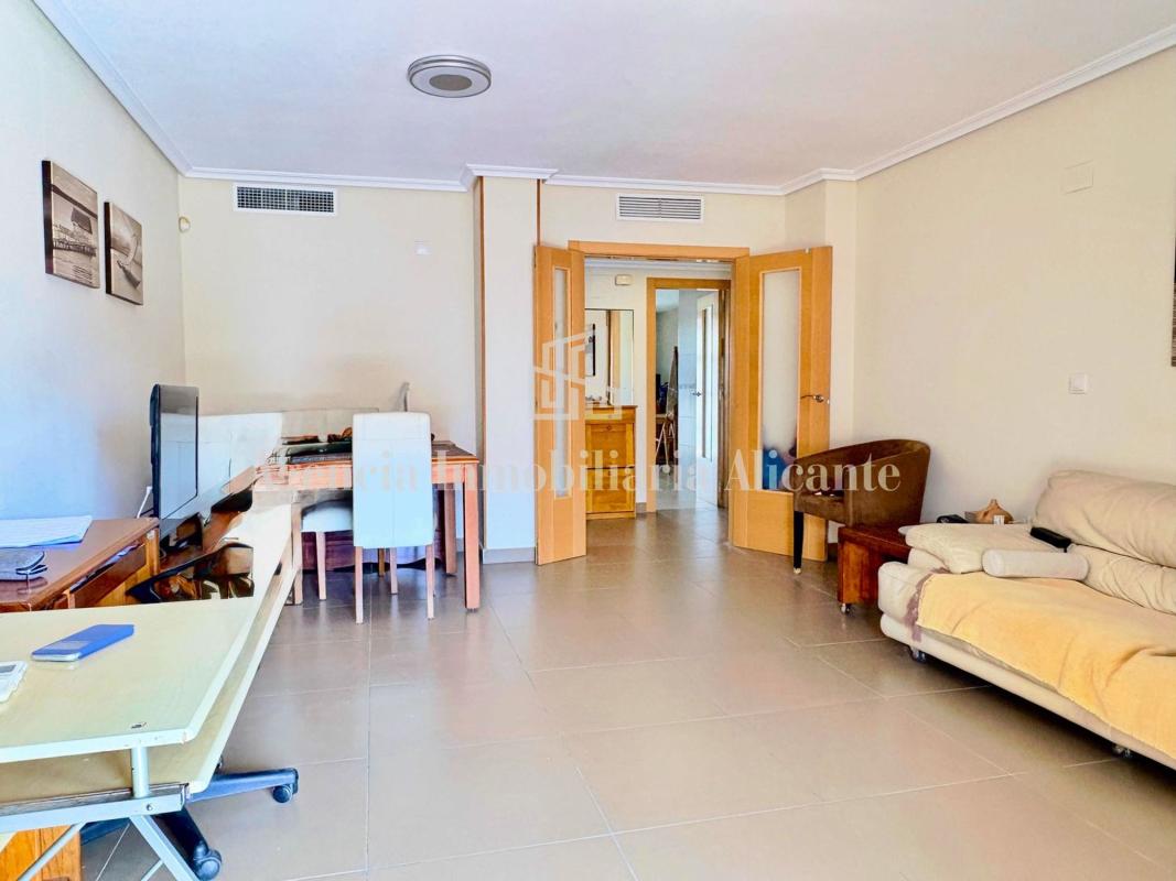 Sale of apartment in Piso en Calle Rosa Chacel, Babel, Alicante / Alacant, Alicante
photo 4