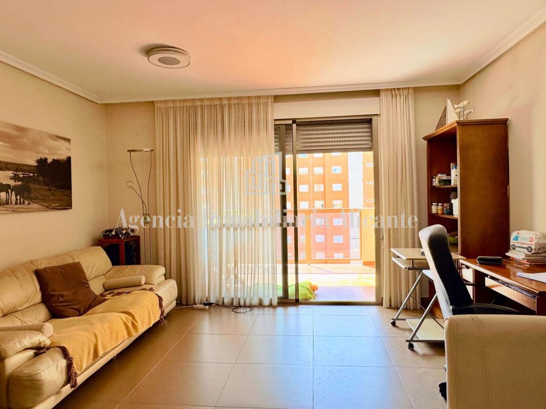 Sale of apartment in Piso en Calle Rosa Chacel, Babel, Alicante / Alacant, Alicante
photo 5