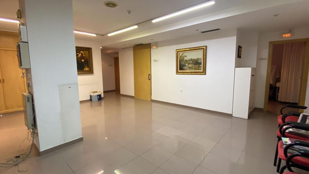 Venta de piso en Piso en Rambla de Méndez Núñez, Casco Histórico-Santa Cruz, Alicante / Alacant, Alicante / Alacant
photo 2