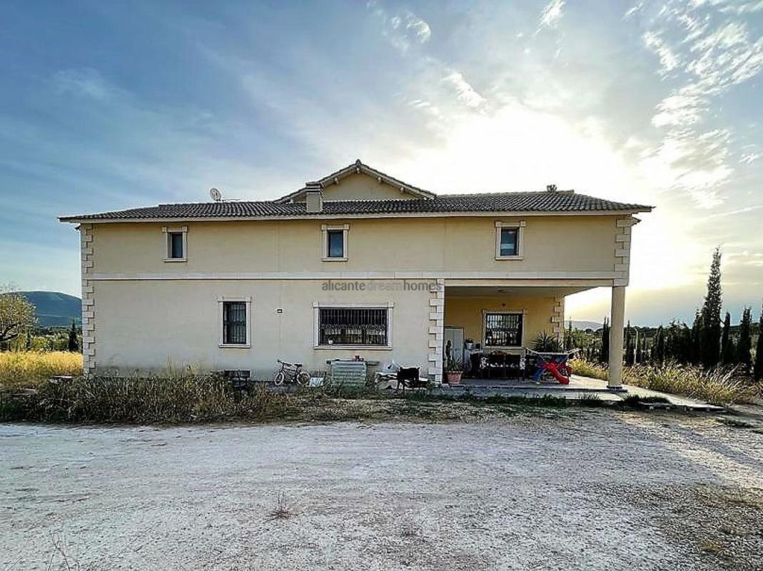 Продажа отдельного шале в Casa o chalet en Castalla, Касталья photo 2