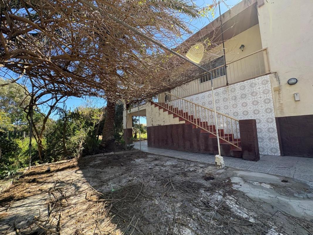 Properties for sale and rent in Spain photo 4