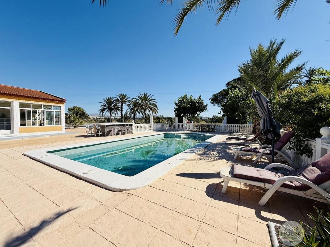 Properties for sale and rent in Spain photo 3