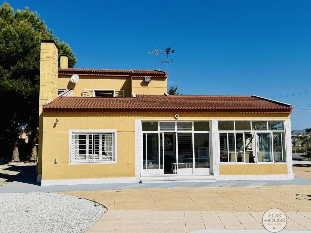 Properties for sale and rent in Spain photo 5