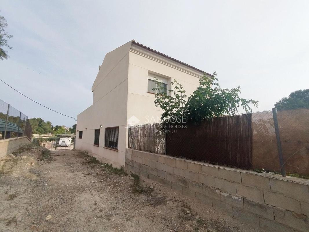 Недвижимость на продажу и в аренду в Испании photo 1
