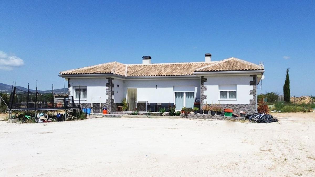 Properties for sale and rent in Spain photo 1