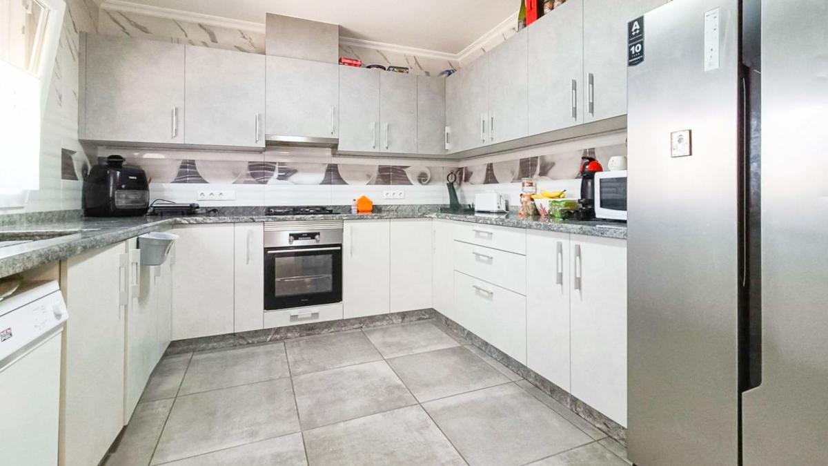Properties for sale and rent in Spain photo 4