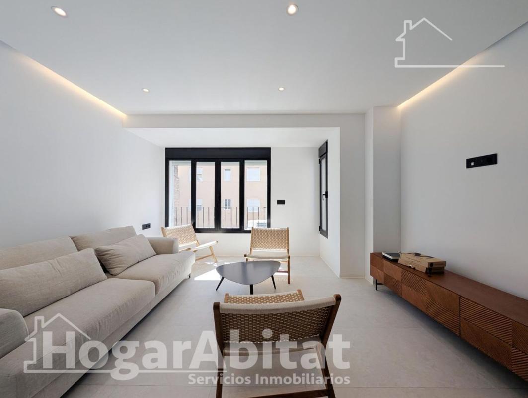 Sale of apartment in Piso en Calle Gravina, Casco Histórico-Santa Cruz, Alicante / Alacant, Alicante
 photo 5