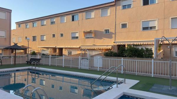 Sprzedaż mieszkania w Piso en Calle Catedrático Eliseo Gómez Serrano, Ciudad Jardín, Alicante / Alacant, Alicante / Alacant
thumbnail 3