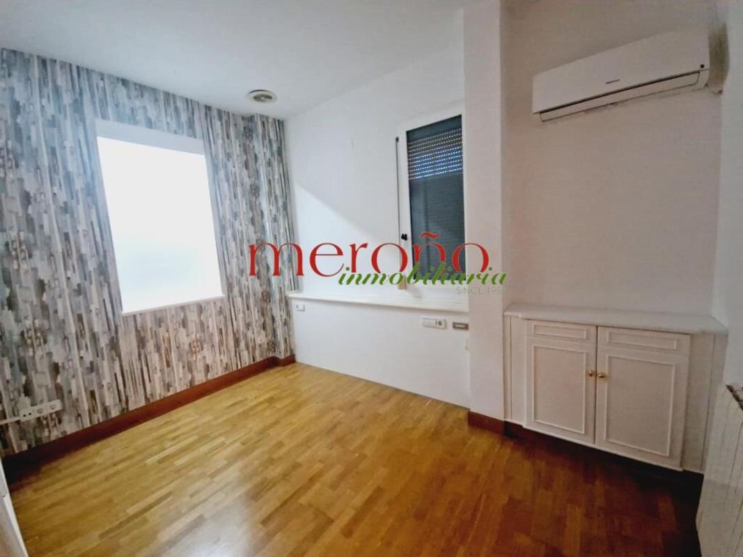 Venta de piso en Piso en Centro, Elche / Elx, Elche / Elx
photo 2