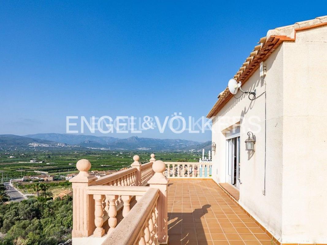 Properties for sale and rent in Spain photo 1