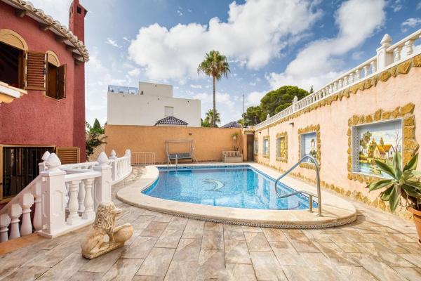 Casa o chalet independiente en Avenida Elche Bal, Los Balcones - Los Altos del Edén, Torrevieja photo 1