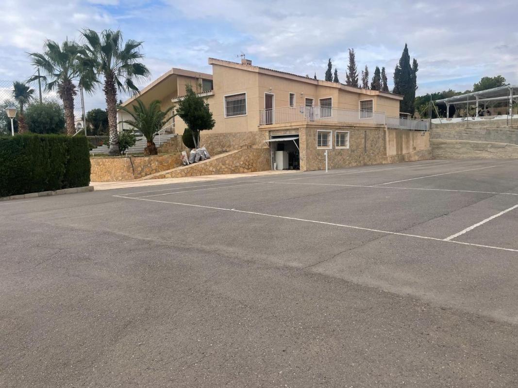 Properties for sale and rent in Spain photo 5