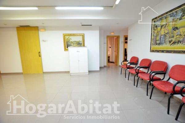 Venta de piso en Piso en Rambla de Méndez Núñez, Casco Histórico-Santa Cruz, Alicante / Alacant, Alicante / Alacant
 photo 4