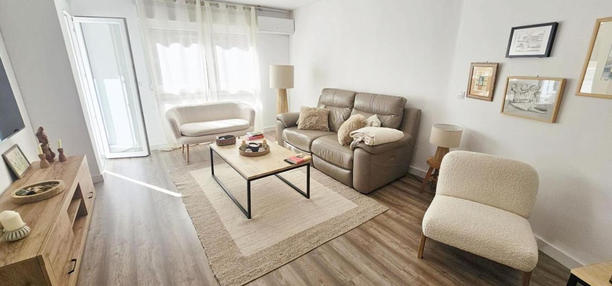 Venta de piso en Piso en Ensanche-Diputación, Alicante / Alacant, Alicante / Alacant
 photo 2