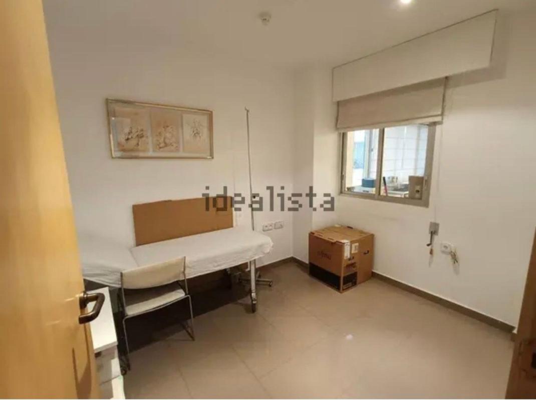 Venta de piso en Piso en Rambla de Méndez Núñez, Casco Histórico-Santa Cruz, Alicante / Alacant, Alicante / Alacant
 photo 5