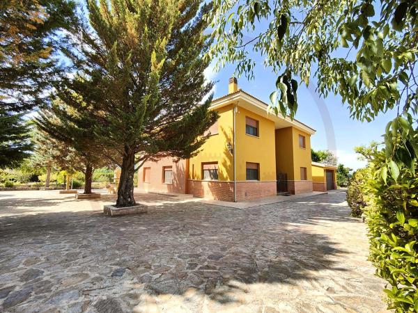 Casa o chalet independiente en Polígono Rústica 2, 128, Banyeres de Mariola photo 1
