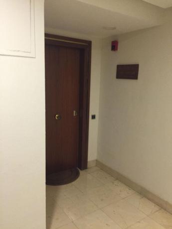 Продажа квартиры на Piso en Casco Histórico-Santa Cruz, Alicante / Alacant, Аликанте / Алакант
 photo 4