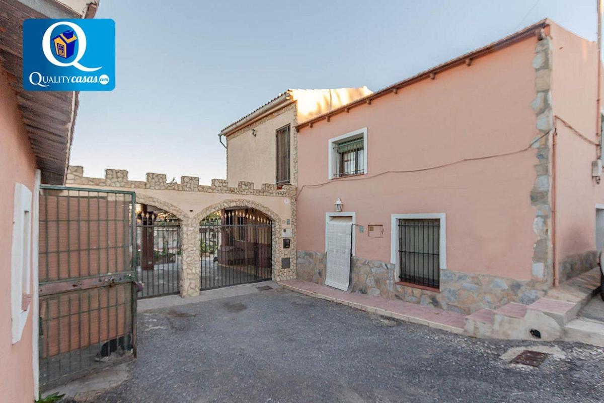 Sale of independent chalet in Casa o chalet en Camino de Caputxo, Nou Nazaret - Frank Espinós, San Juan de Alicante, San Juan de Alicante
photo 1