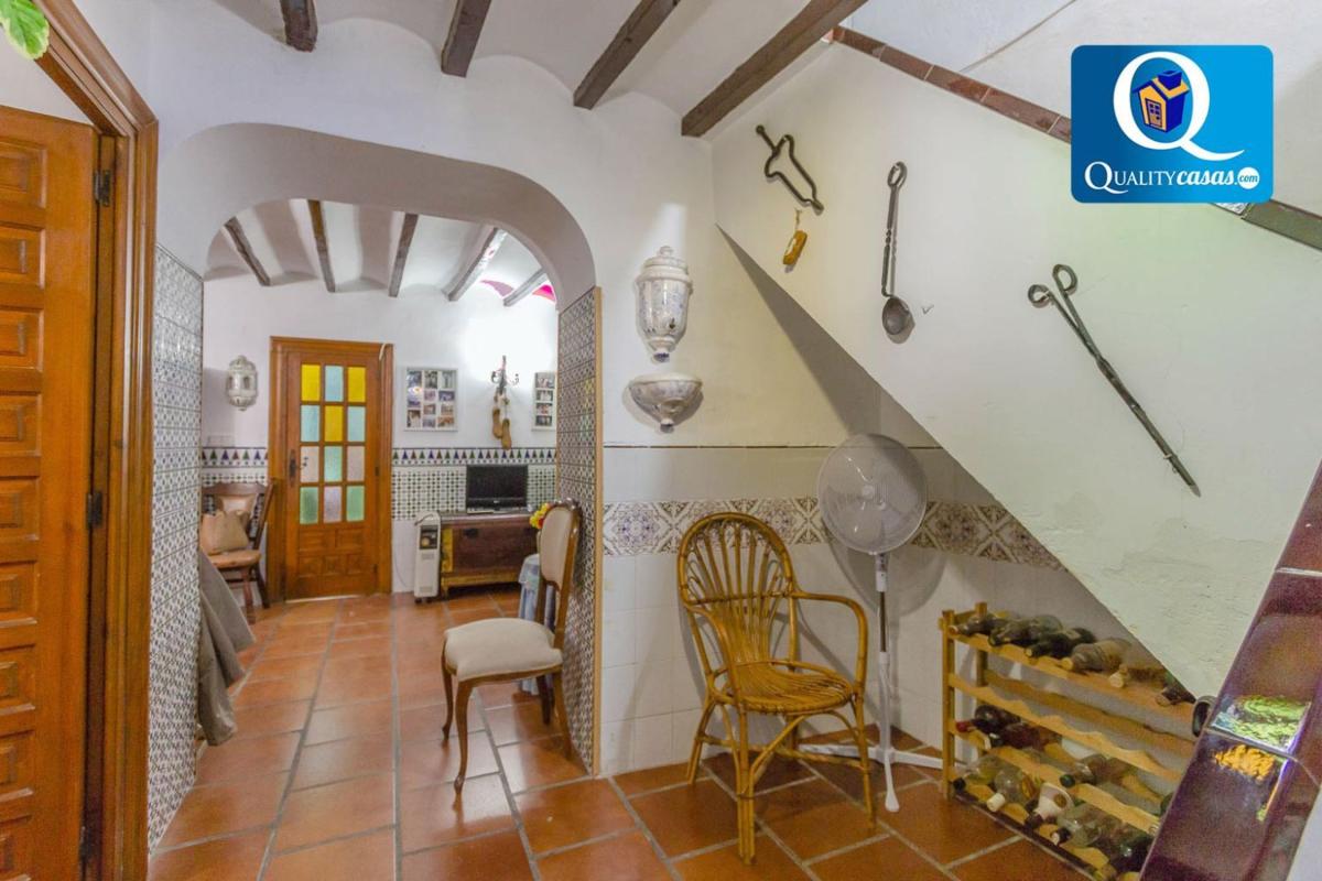 Sale of independent chalet in Casa o chalet en Camino de Caputxo, Nou Nazaret - Frank Espinós, San Juan de Alicante, San Juan de Alicante
photo 3