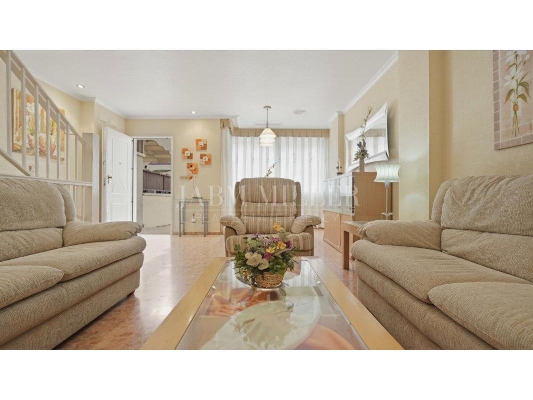 Properties for sale and rent in Spain photo 3