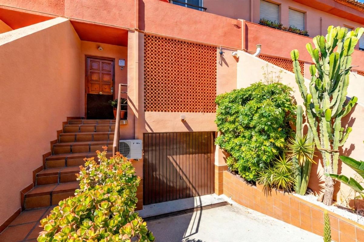 Properties for sale and rent in Spain photo 2